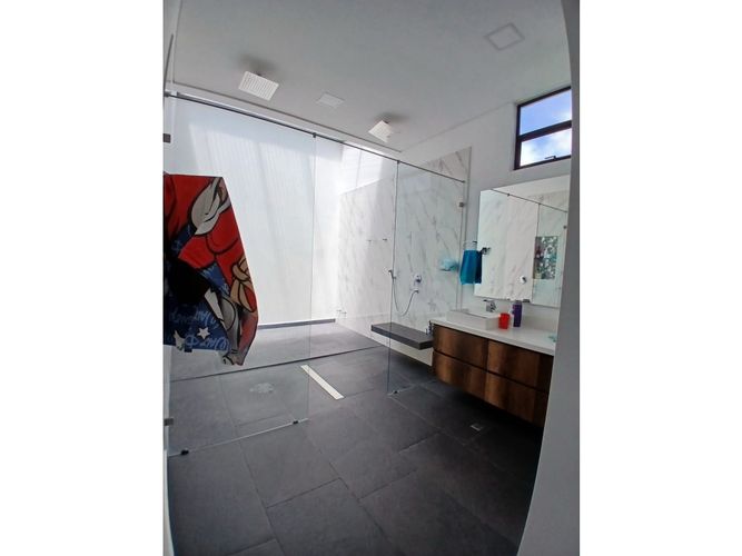 Casa de 3 alcobas en venta en Llano Grande, Rionegro, 523 m² · foto 12 de 13