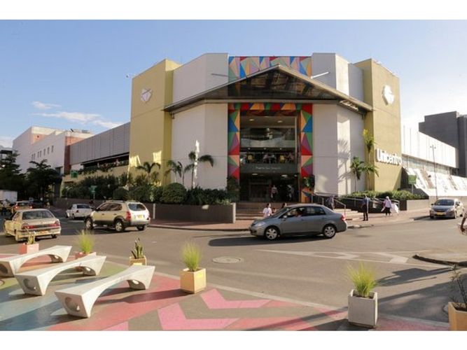 Local en venta en Conquistadores, Medellín, 56 m² · foto 2 de 3