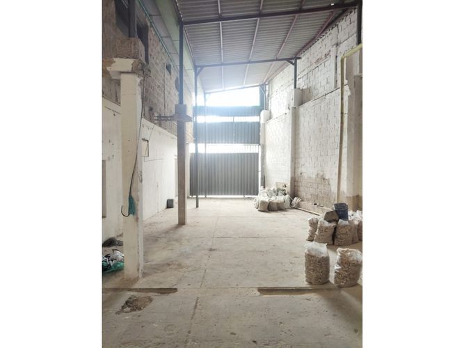 Bodega en arriendo en San Carlos, Barranquilla, 1600 m² · foto 9 de 17