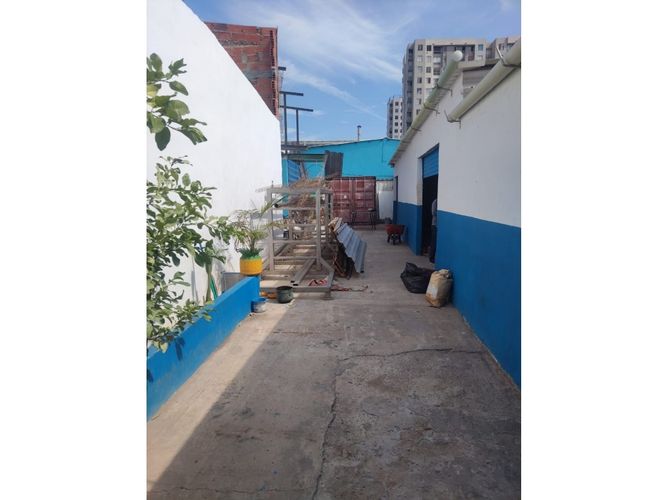 Bodega en arriendo en La Concepcion, Barranquilla, 400 m² · foto 2 de 11