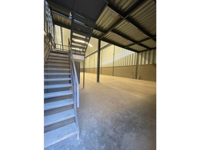 Bodega en arriendo en Caribe Verde, Barranquilla, 900 m² · foto 11 de 12