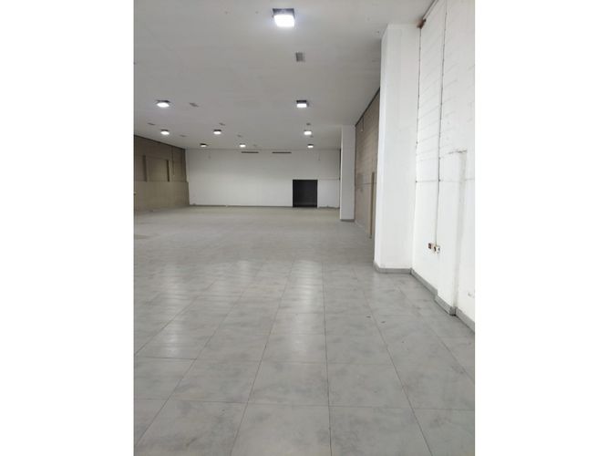 Bodega en arriendo en La Concepcion, Barranquilla, 550 m² · foto 2 de 3