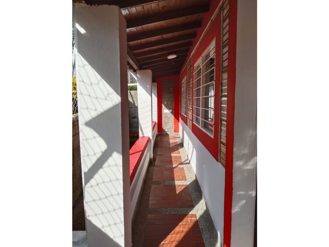Casa de 6 alcobas en venta en Cabecera Urbana San Cristobal, Medellín, 500 m² · foto 6 de 24