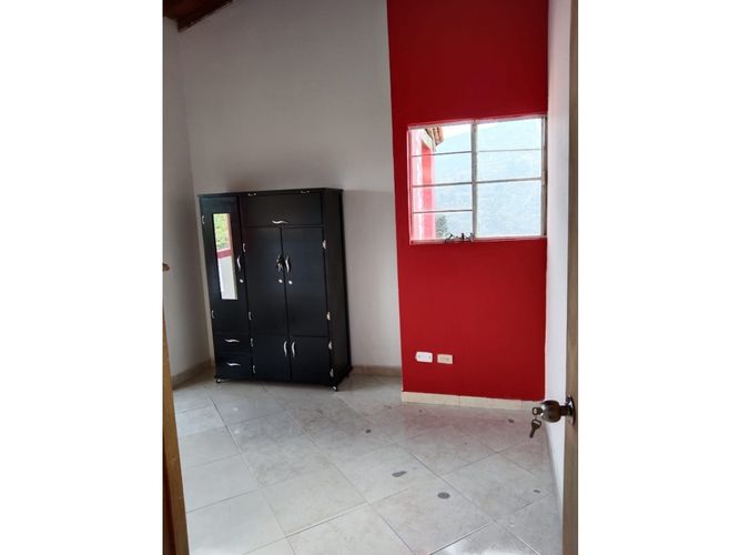 Casa de 6 alcobas en venta en Cabecera Urbana San Cristobal, Medellín, 500 m² · foto 12 de 24