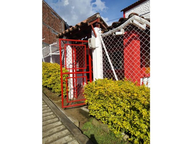 Casa de 6 alcobas en venta en Cabecera Urbana San Cristobal, Medellín, 500 m² · foto 24 de 24