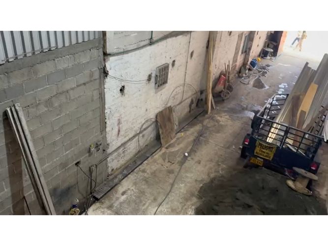 Bodega en arriendo en Perpetuo Socorro, Medellín, 232 m² · foto 5 de 8