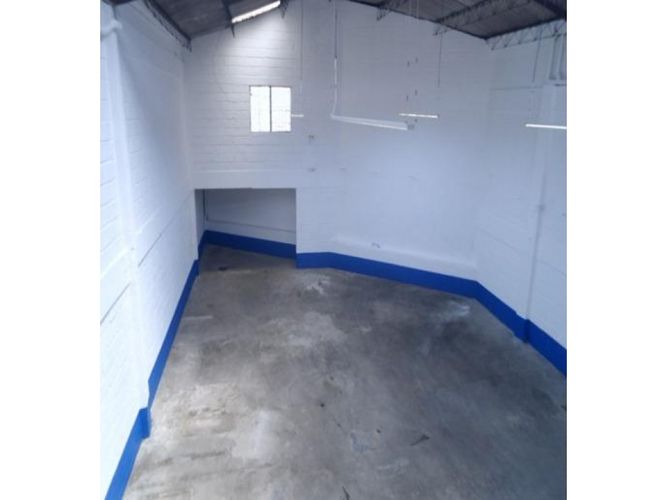Bodega en venta en Zona Industrial No. 3, Itagüí, 260 m² · foto 5 de 5