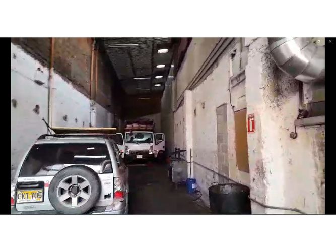 Bodega en arriendo en Perpetuo Socorro, Medellín, 232 m² · foto 6 de 8