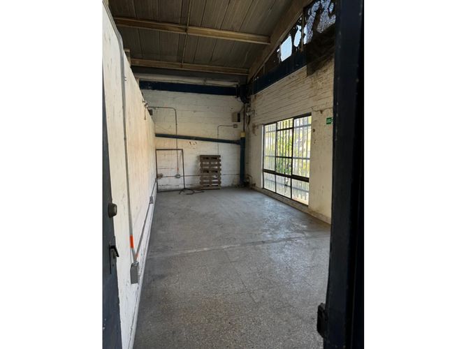Bodega en arriendo en Monteazul, Sabaneta, 1500 m² · foto 8 de 9
