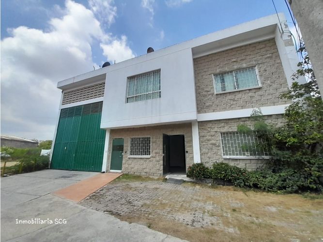 Bodega en arriendo en Villa San Pedro Iii, Barranquilla, 1024 m² · foto 2 de 24