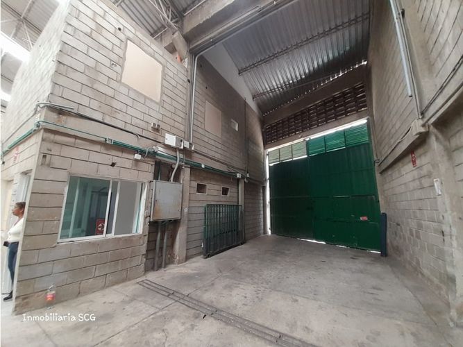 Bodega en arriendo en Villa San Pedro Iii, Barranquilla, 1024 m² · foto 5 de 24