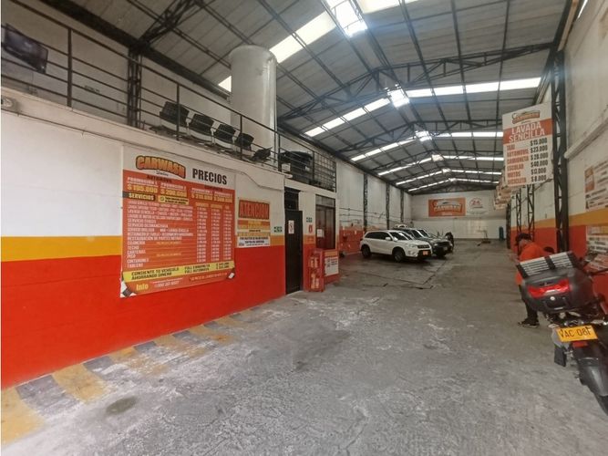 Bodega en arriendo en Boston, Medellín, 370 m² · foto 14 de 18