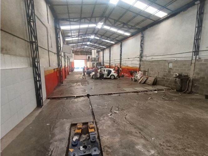 Bodega en arriendo en Boston, Medellín, 370 m² · foto 18 de 18