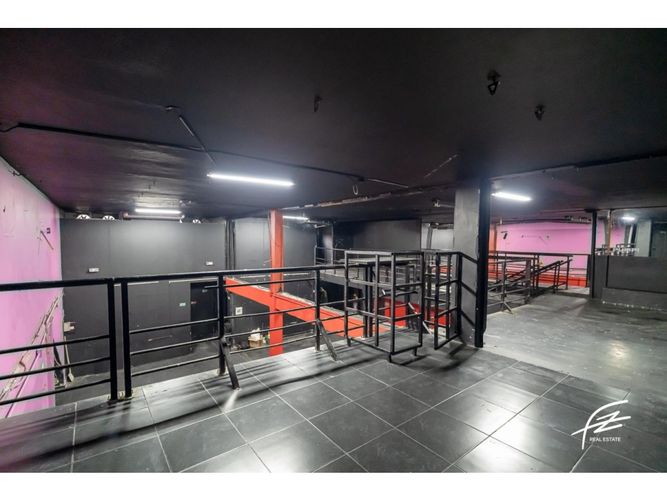Bodega en venta en Colombia, Medellín, 400 m² · foto 2 de 12