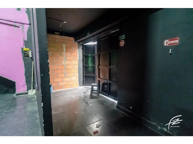 Bodega en venta en Colombia, Medellín, 400 m² · foto 3 de 12