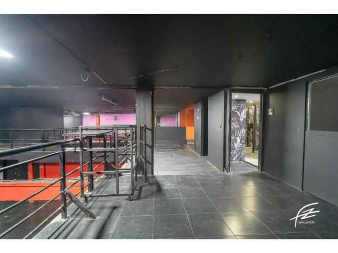 Bodega en venta en Colombia, Medellín, 400 m² · foto 7 de 12