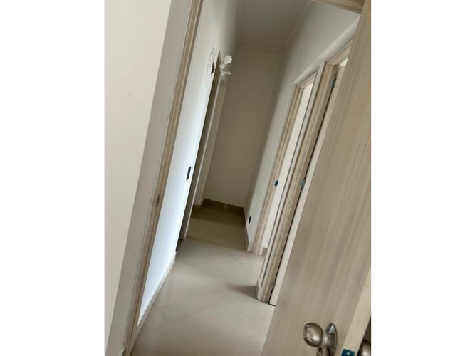 Apartamento de 3 alcobas en venta en Antonio Nariño, Medellín, 74 m² · foto 11 de 14