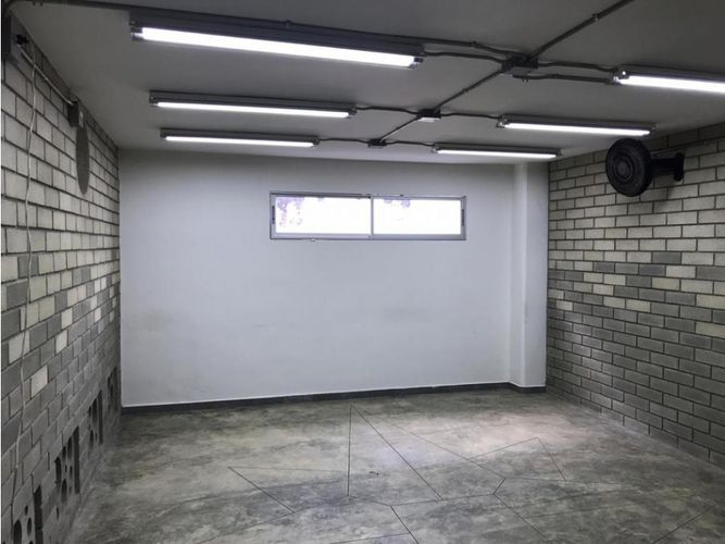 Casa de 4 alcobas en venta en Prado, Medellín, 925 m² · foto 6 de 24