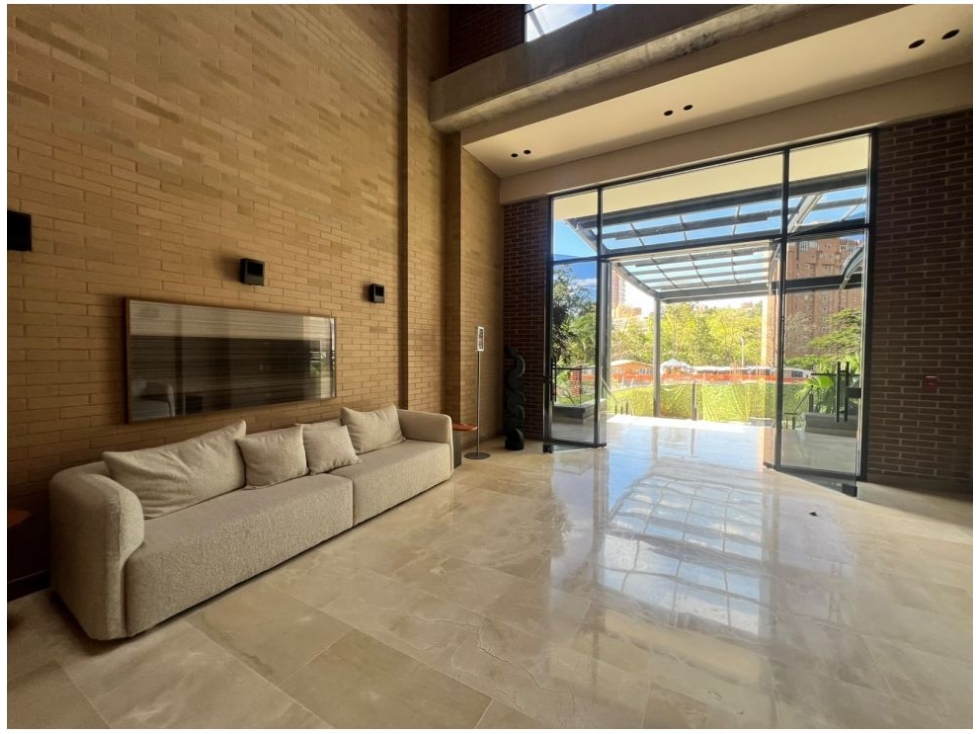 Apartamento en venta en El Poblado, Medellín · foto 3 de 16