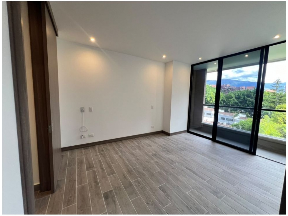 Apartamento en venta en El Poblado, Medellín · foto 8 de 16