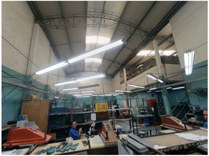 Bodega en venta en Bombona No.1, Medellín, 500 m² · foto 4 de 12
