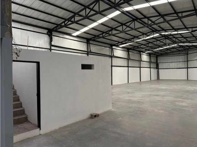 Bodega en arriendo en Romeral, Guarne, 610 m² · foto 3 de 13