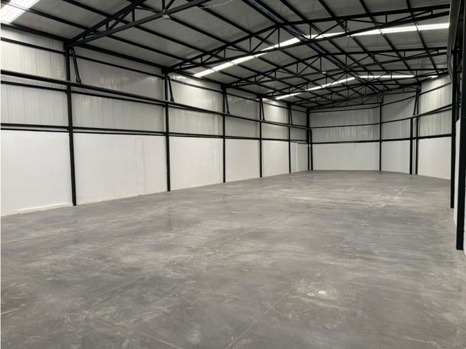Bodega en arriendo en Romeral, Guarne, 610 m² · foto 4 de 13