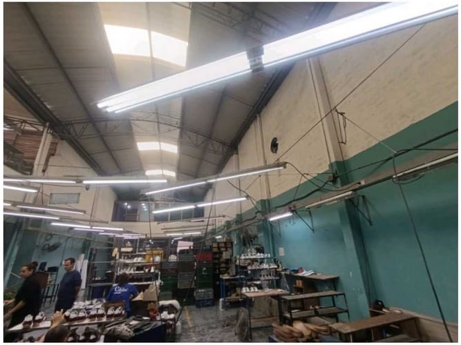 Bodega en arriendo en Bombona No.1, Medellín, 500 m² · foto 6 de 12