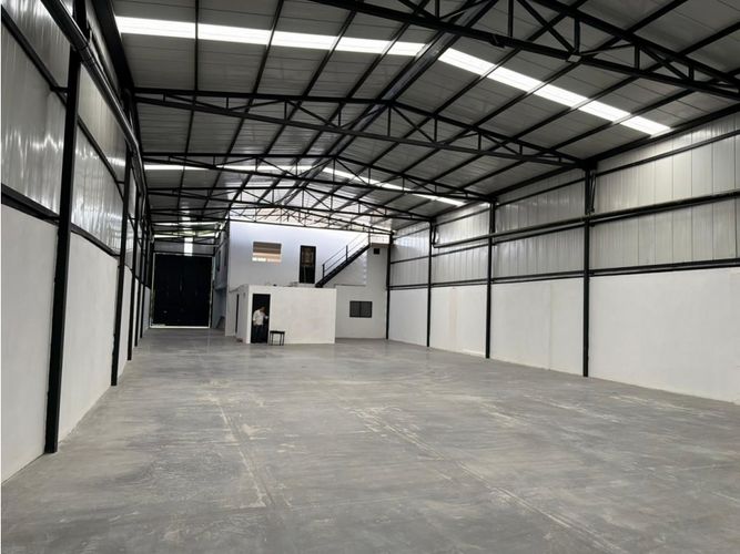 Bodega en arriendo en Romeral, Guarne, 610 m² · foto 12 de 13