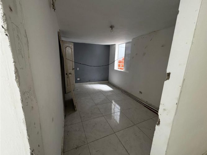 Casa de 3 alcobas en venta en Lorena, Medellín, 130 m² · foto 2 de 12
