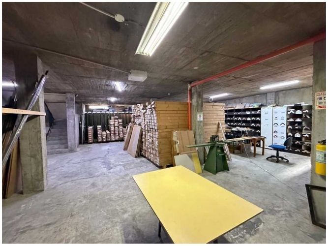Bodega en arriendo en La Candelaria, Medellín, 1200 m² · foto 10 de 20