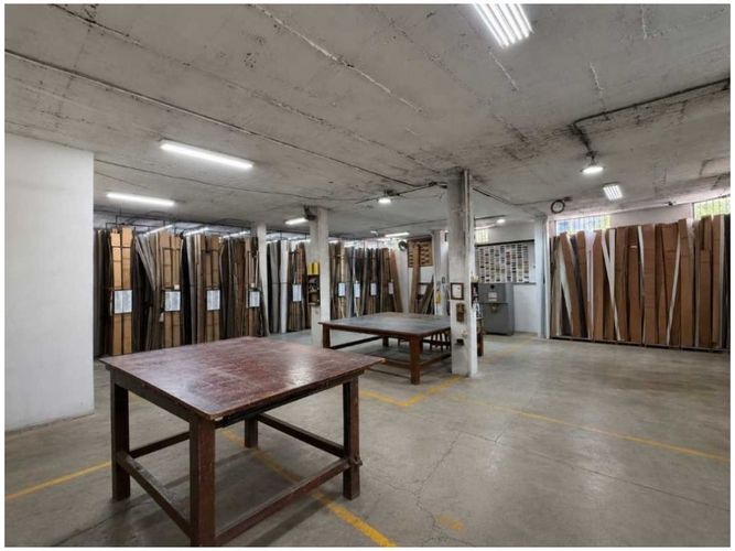 Bodega en arriendo en La Candelaria, Medellín, 1200 m² · foto 18 de 20