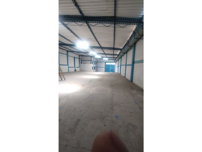 Bodega en arriendo en Las Estrellas, Barranquilla, 580 m² · foto 3 de 11