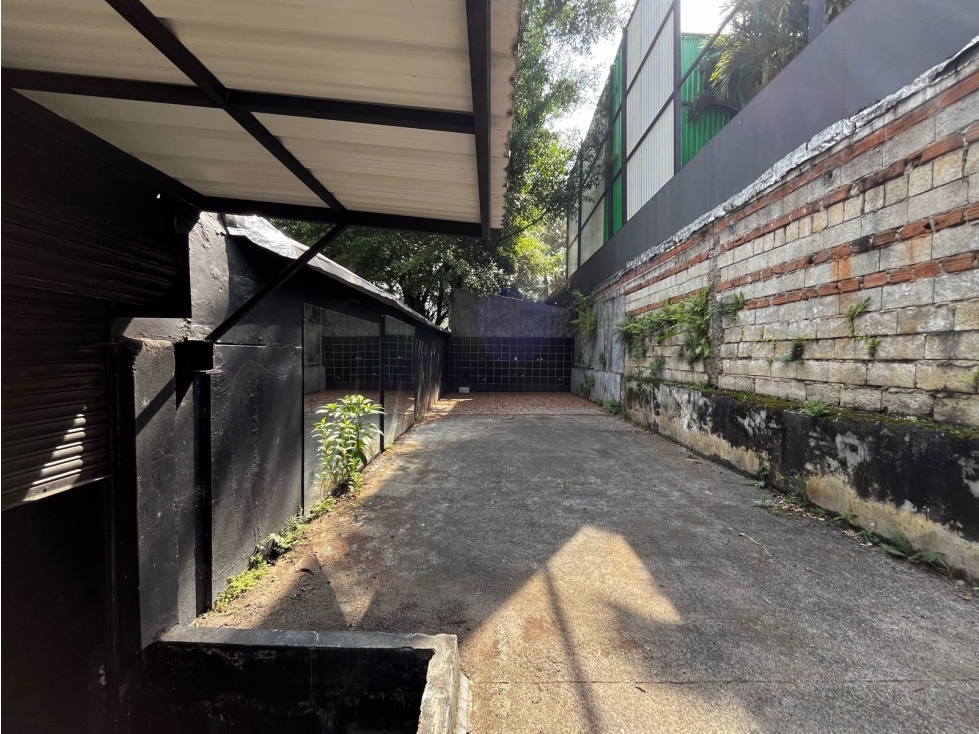 Casa en arriendo en San Lucas, Medellín · foto 4 de 5