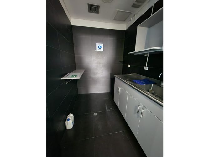 Local en arriendo en Patio Bonito, Medellín, 285 m² · foto 5 de 13