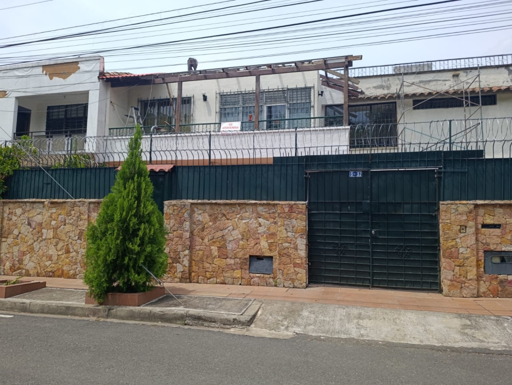 Casa en Arriendo en San fernando viejo, Cali