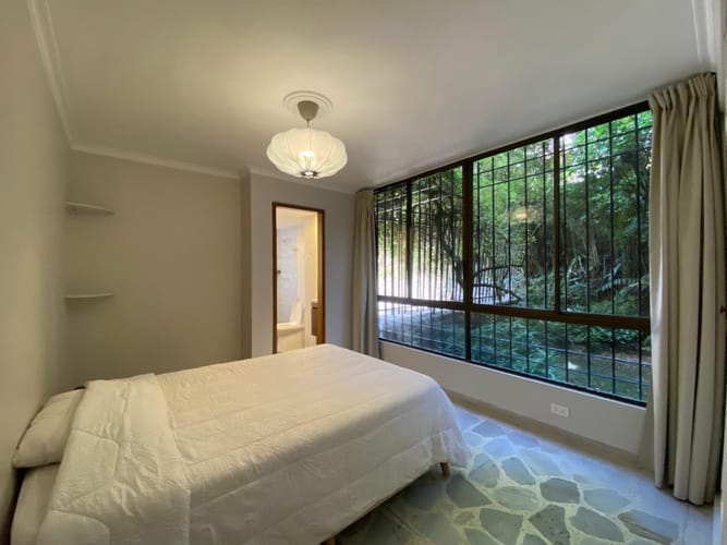 Apartamento de 3 alcobas en arriendo en Las Lomas, Medellín, 170 m² · foto 17 de 24