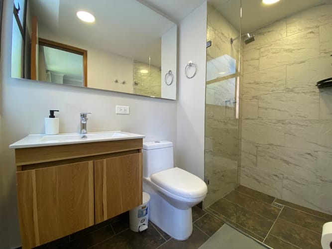 Apartamento de 3 alcobas en arriendo en Las Lomas, Medellín, 170 m² · foto 18 de 24