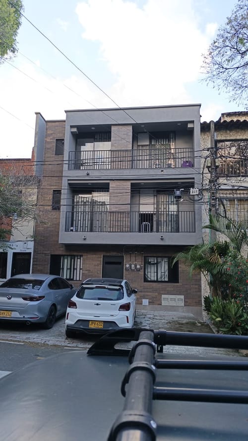 Edificio en venta en Laureles, Medellín, 360 m² · foto 12 de 16