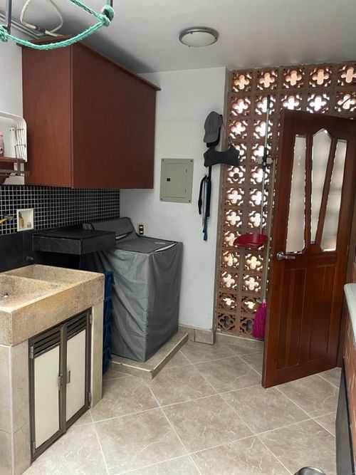 Casa de 5 alcobas en venta en Sabaneta Real, Sabaneta, 380 m² · foto 11 de 24