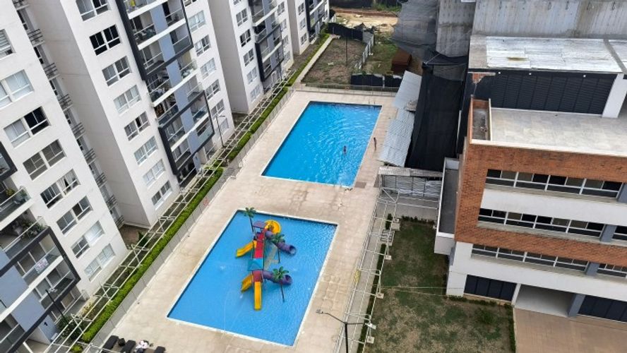 Apartamento de 3 alcobas en venta en Bochalema, Cali, 100 m² · foto 2 de 19