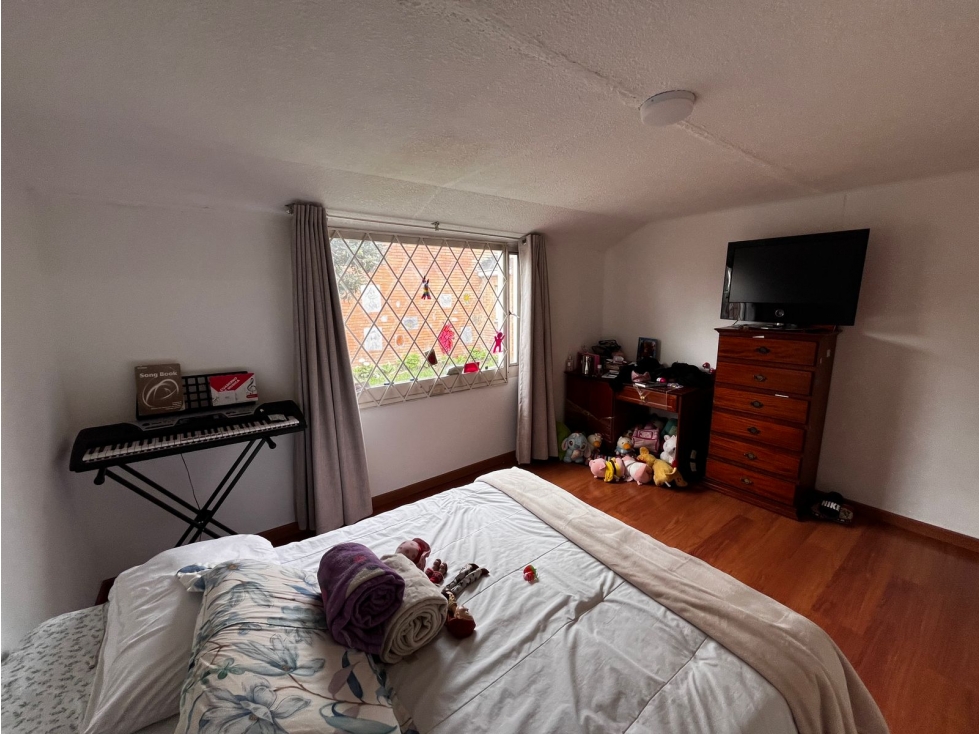 Casa en venta en Alhambra, Bogotá · foto 9 de 24