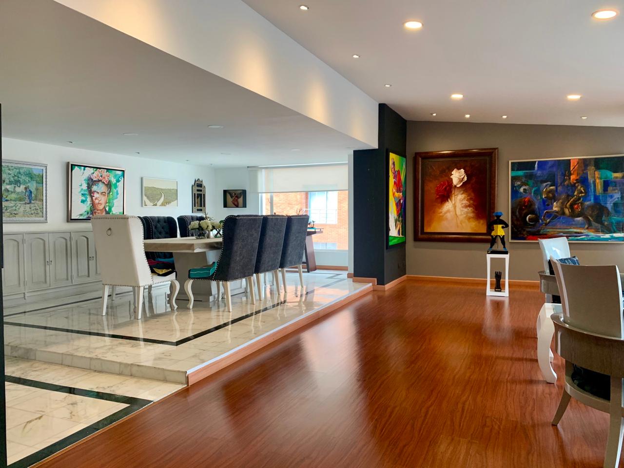 Apartamento en venta en Santa Barbara, Bogotá · foto 2 de 21