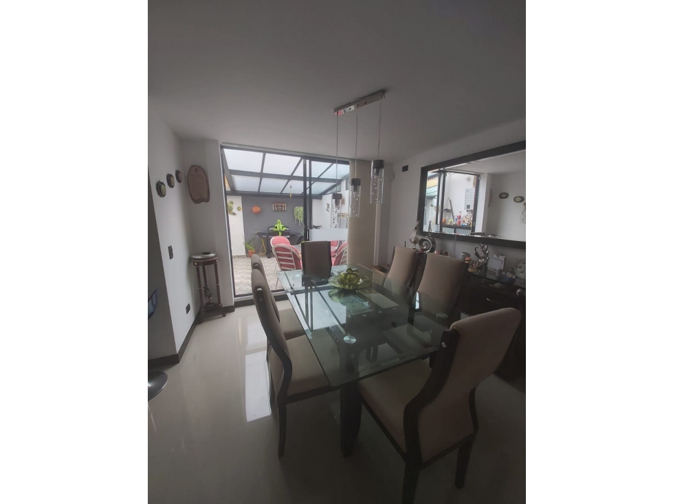 Casa en venta en La Estrella, Chía · foto 4 de 24