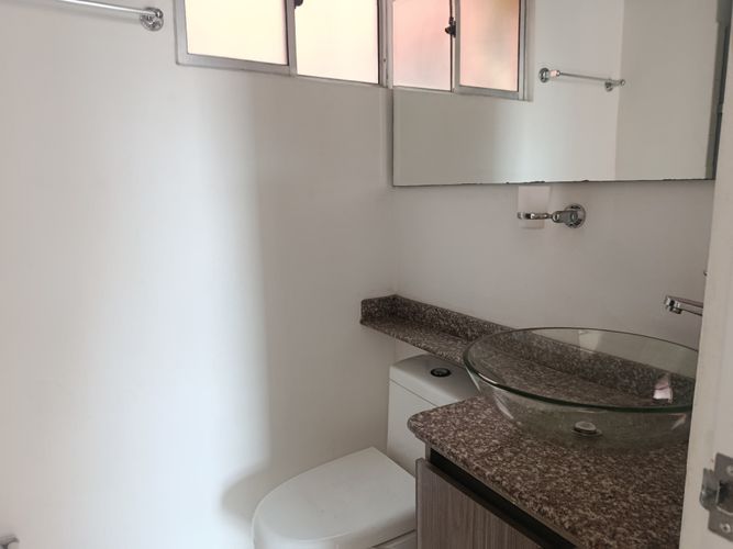 Apartamento de 3 alcobas en venta en Conjunto Residencial Zaragoza Ii, Madrid, 63 m² · foto 10 de 23