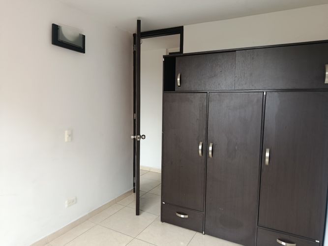 Apartamento de 3 alcobas en venta en Conjunto Residencial Zaragoza Ii, Madrid, 63 m² · foto 14 de 23