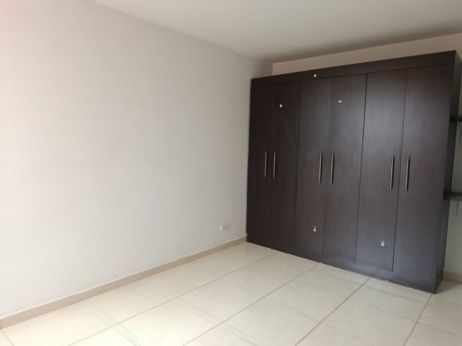 Apartamento de 3 alcobas en venta en Conjunto Residencial Zaragoza Ii, Madrid, 63 m² · foto 16 de 23
