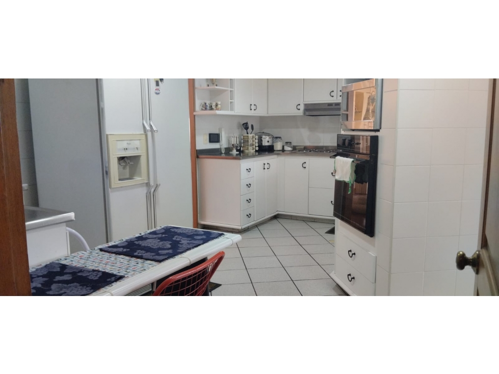 Apartamento en venta en Chicó Alto, Bogotá · foto 7 de 18