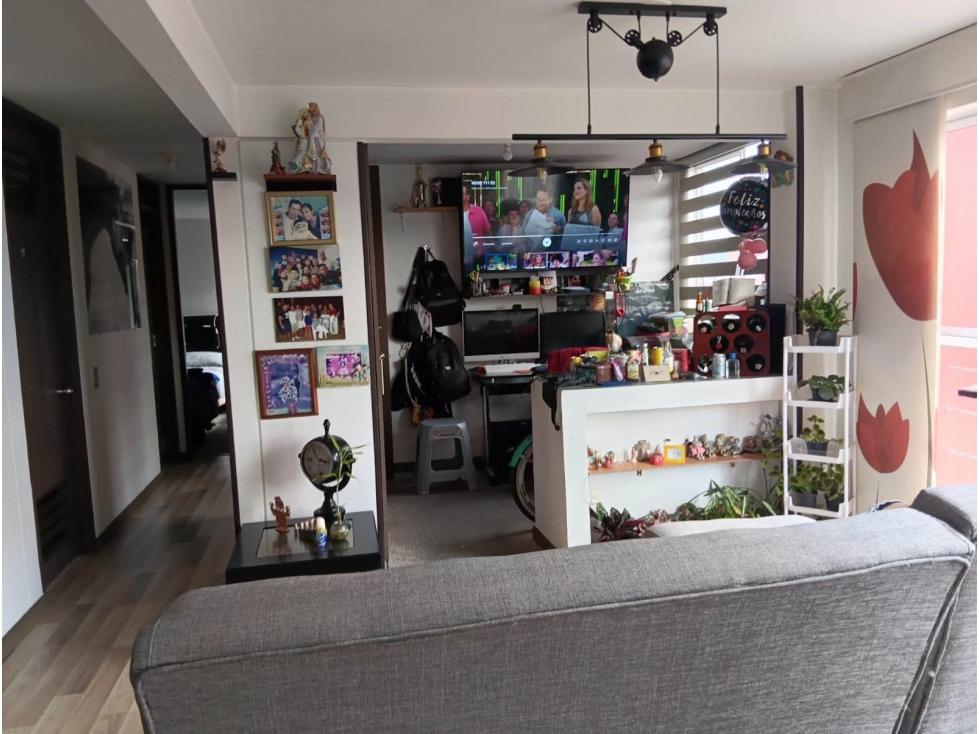 Apartamento en venta en Castilla, Bogotá · foto 2 de 13