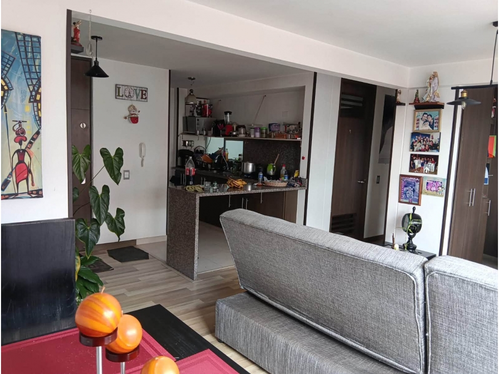 Apartamento en venta en Castilla, Bogotá · foto 3 de 13